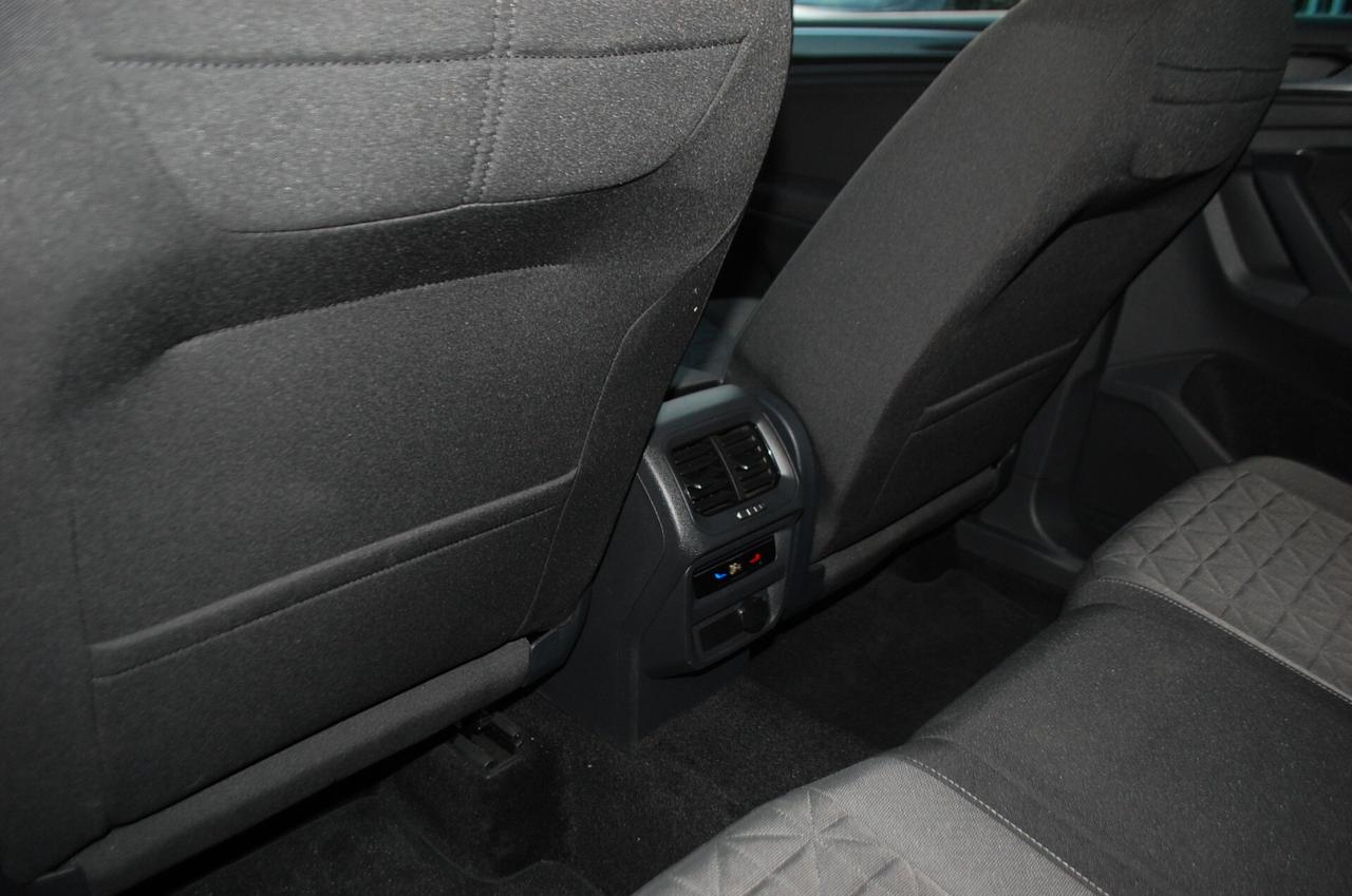 Volkswagen Tiguan 2.0 tdi Elegance 150CV DSG 4Motion Uff Italy Led