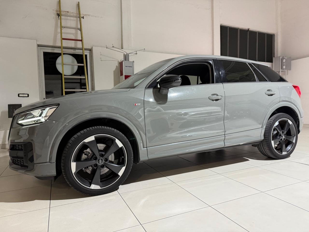 Audi Q2 35 TFSI 1.5 150 CV S-LINE Identity Black