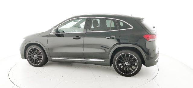 MERCEDES-BENZ GLA 200 d Automatic Premium