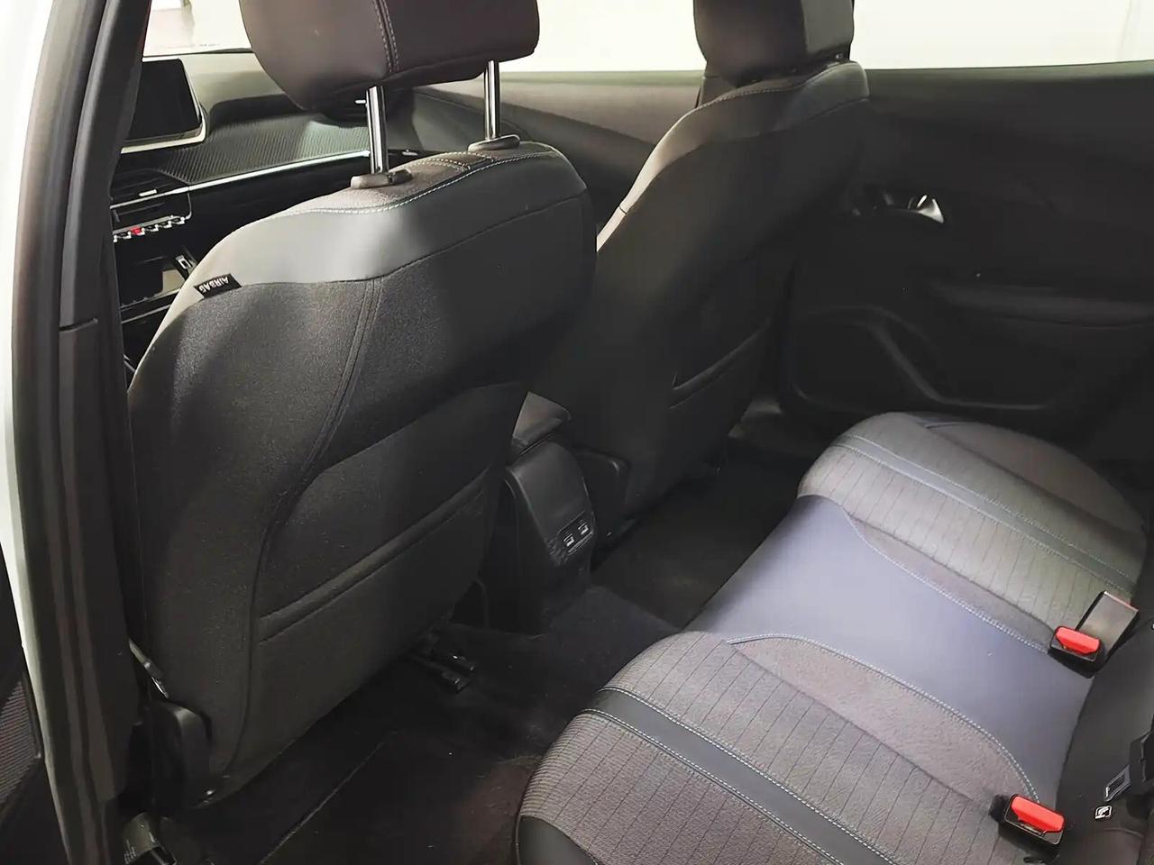 Peugeot 2008 PureTech 100 S&S Allure