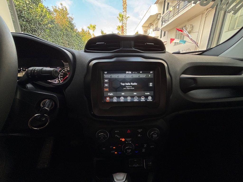 Jeep Renegade 1.5 Turbo T4 MHEV Limited tua da €199,00 mensili