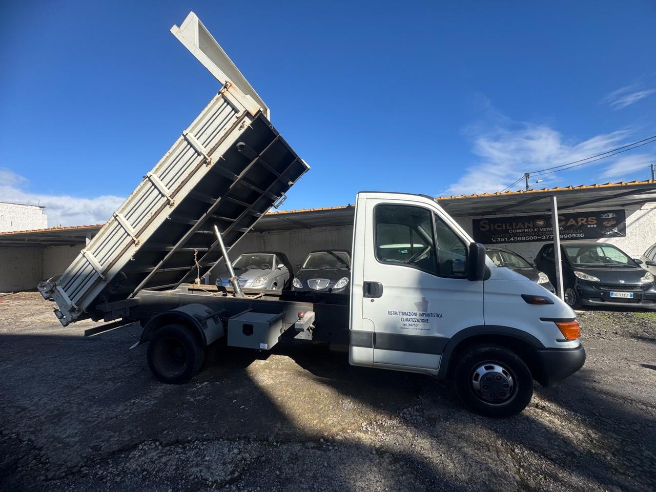 Iveco Daily 35c13 ribaltabile tre laterale anno 2004