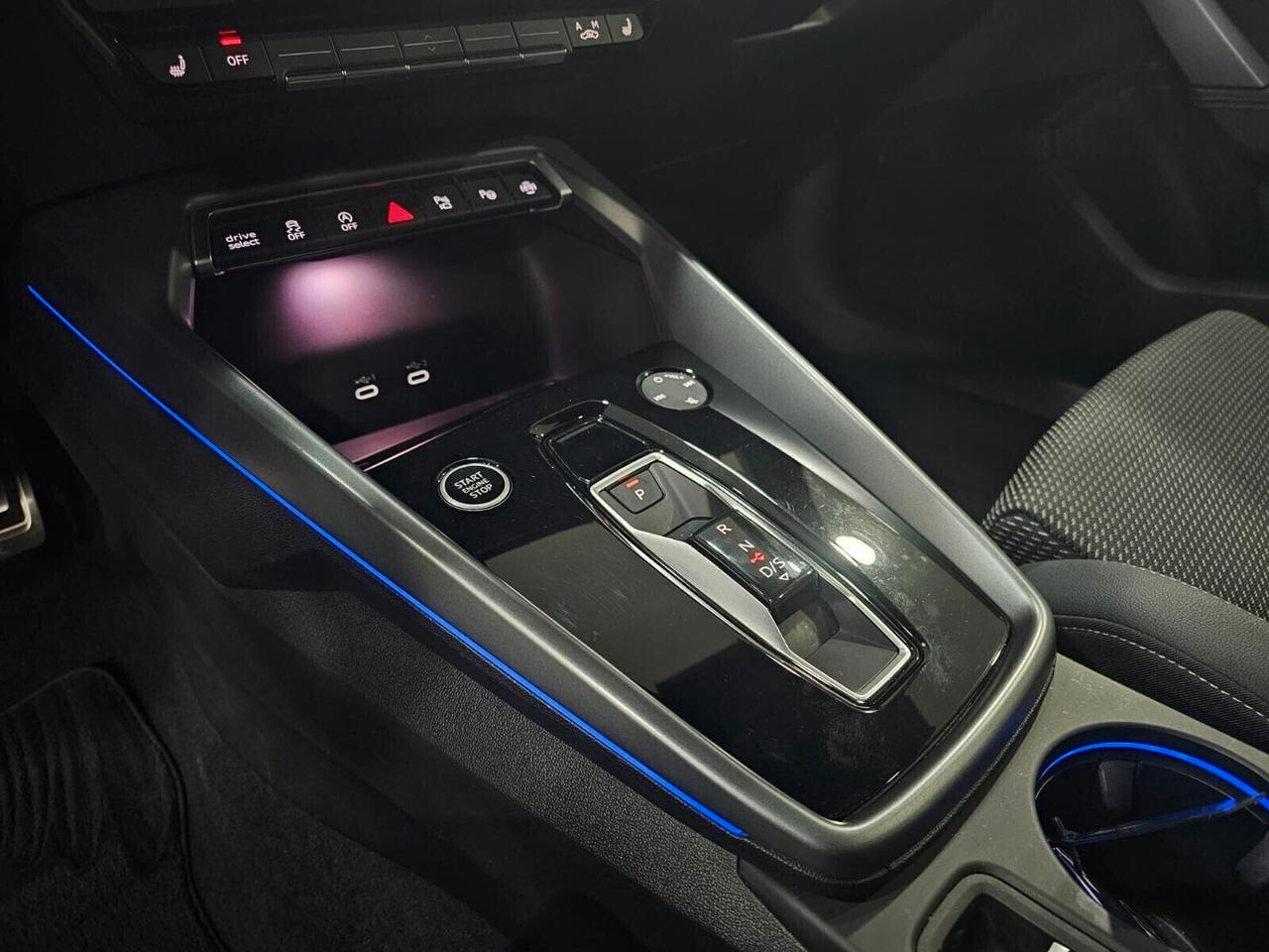 NUOVA AUDI A3 SPORTBACK SPB S-LINE 35TDI 150CV S-TRONIC BLACK -LUCI- SONOS- SEDILI ELETTRICI-RISCALDATI-MASSAGGIANTI
