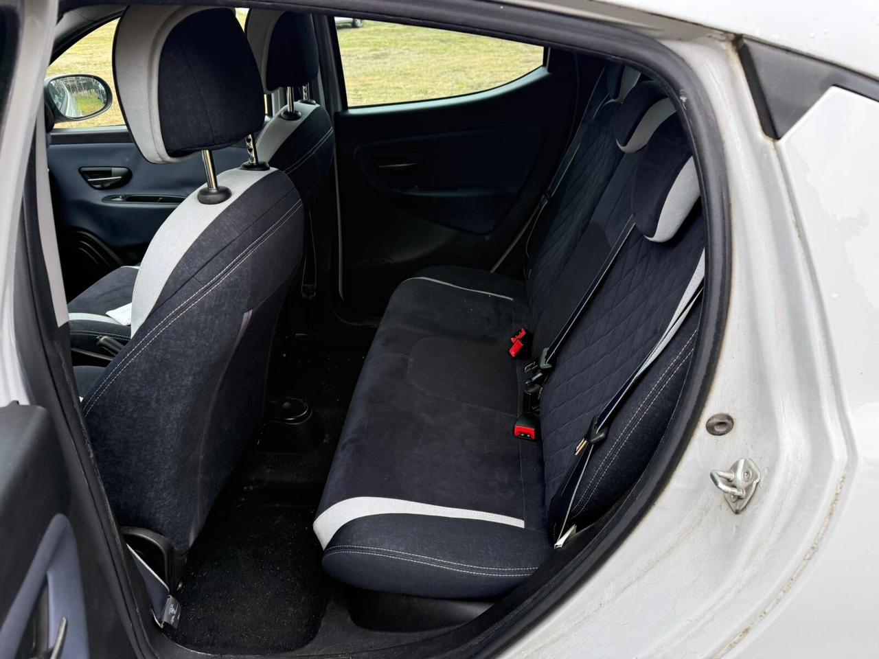 Ypsilon 1.3 MJT 16V 95 CV 5 porte S&S Platinum