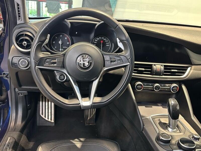 Alfa Romeo Giulia 2.2 Turbo AT8 210CV AWD Q4 Veloce