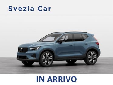 Volvo XC40 B3 automatico Plus Dark