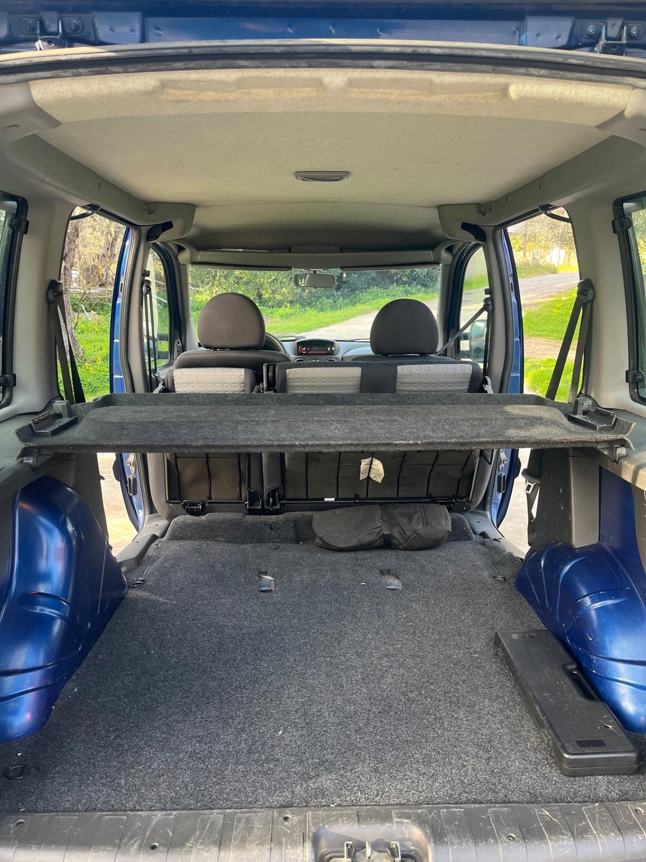 Fiat Doblo 1.9 MJT 120CV EURO4 POCHI KM DA VETRINA LEGGI