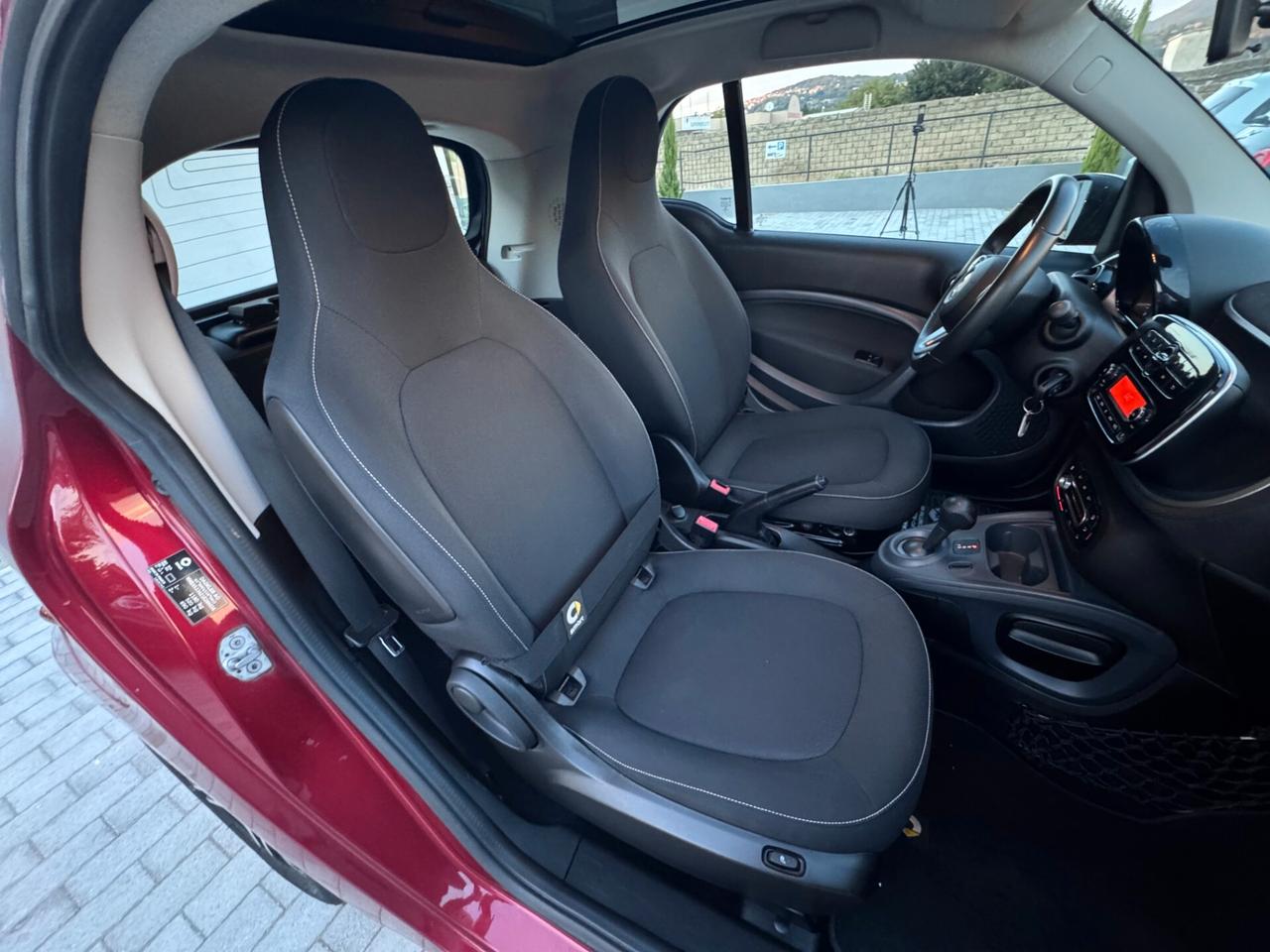 Smart ForTwo 70 1.0 twinamic Passion PERFETTA LED TETTO SEDILI FENDI