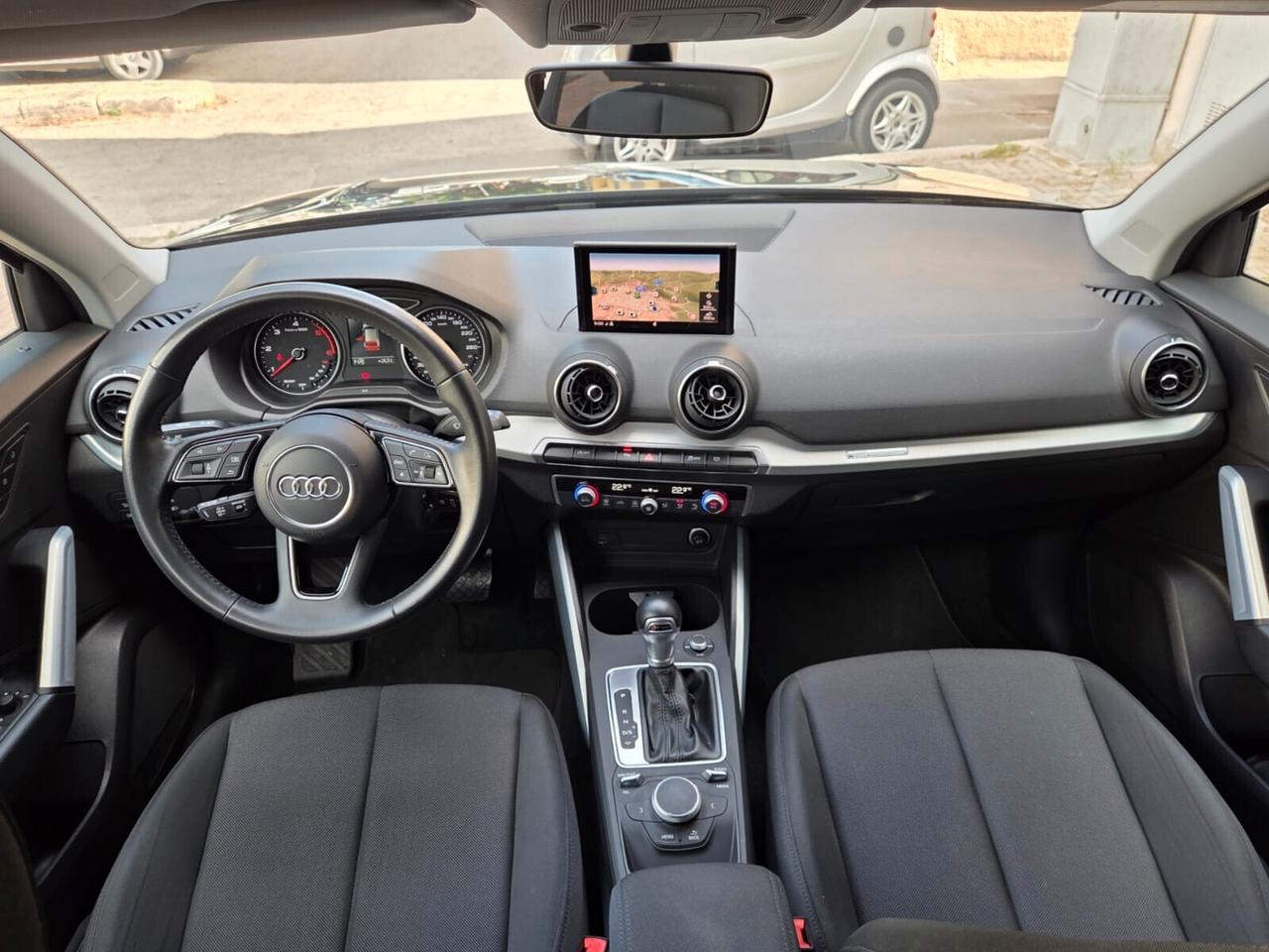 Audi Q2 35 TDI S tronic Business