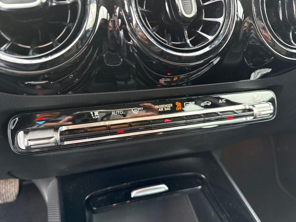 Mercedes GLA 180 180 D Business Extra 8G-DCT