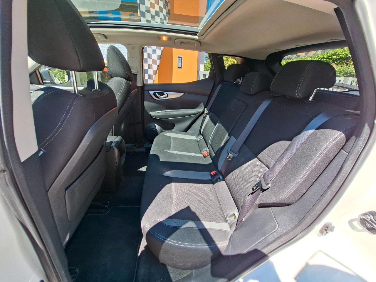 Nissan Qashqai 1.6 dci N-Connecta 2wd 130cv tetto panorama