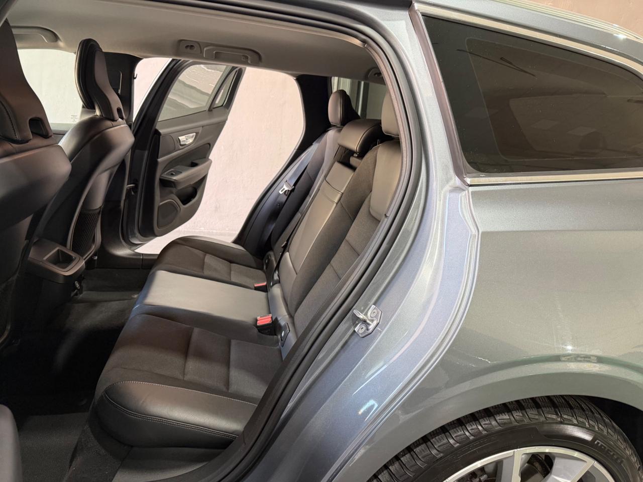 VOLVO V60 T6 AWD GEARTRONIC BUSINESS PLUS