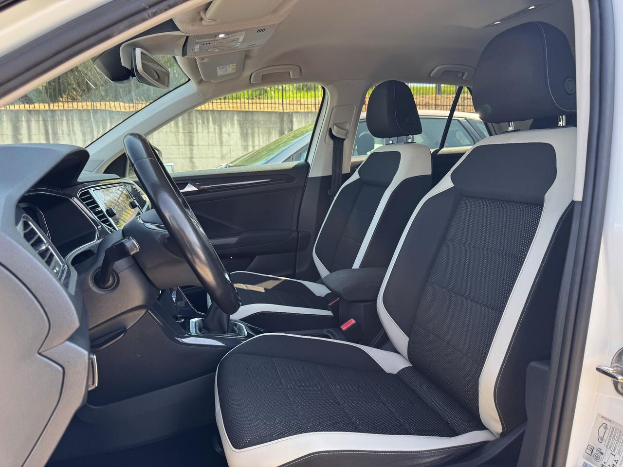 Vw T-ROC 1.6TDI 116cv/VIRTUAL COCKPIT/FULL LED.