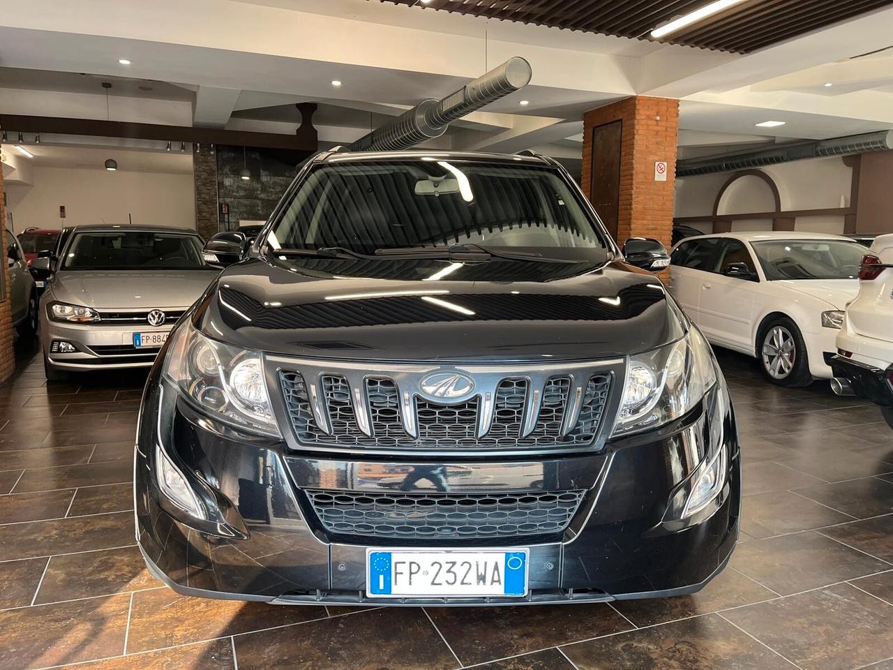 Mahindra XUV500 2.2 16V FWD W8