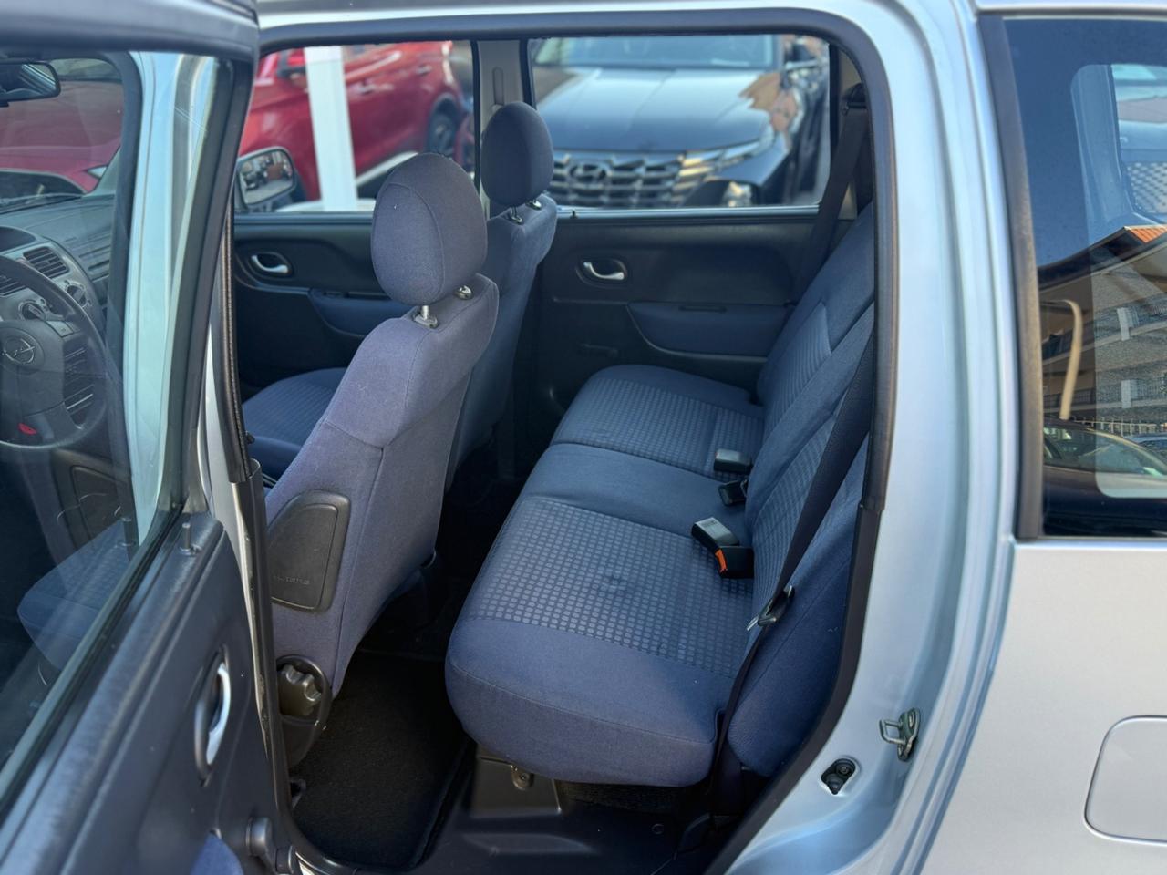Opel Agila 1.2 16V Cosmo 150.000 km
