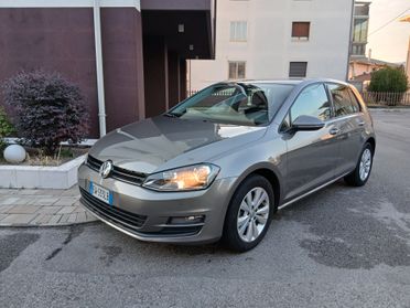 Volkswagen Golf 1.2 TSI 105 CV 5p. Comfortline BlueMotion tua a € 193 mese