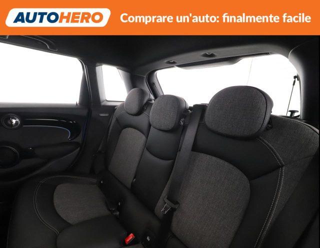 MINI Cooper 1.5 Cooper Essential 5 porte