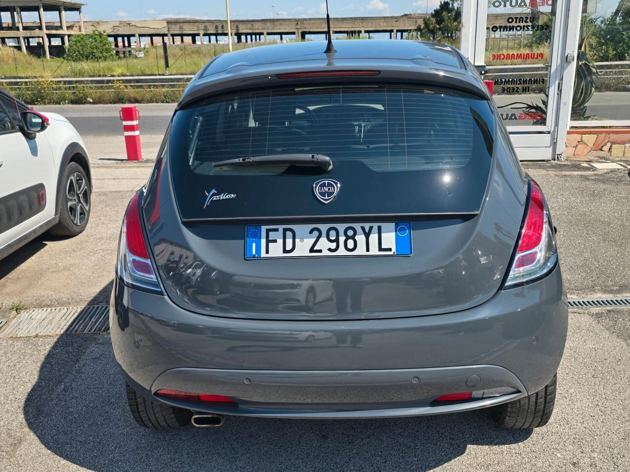 Lancia Ypsilon 1.3 MJT 95 CV 5 porte S&S Platinum