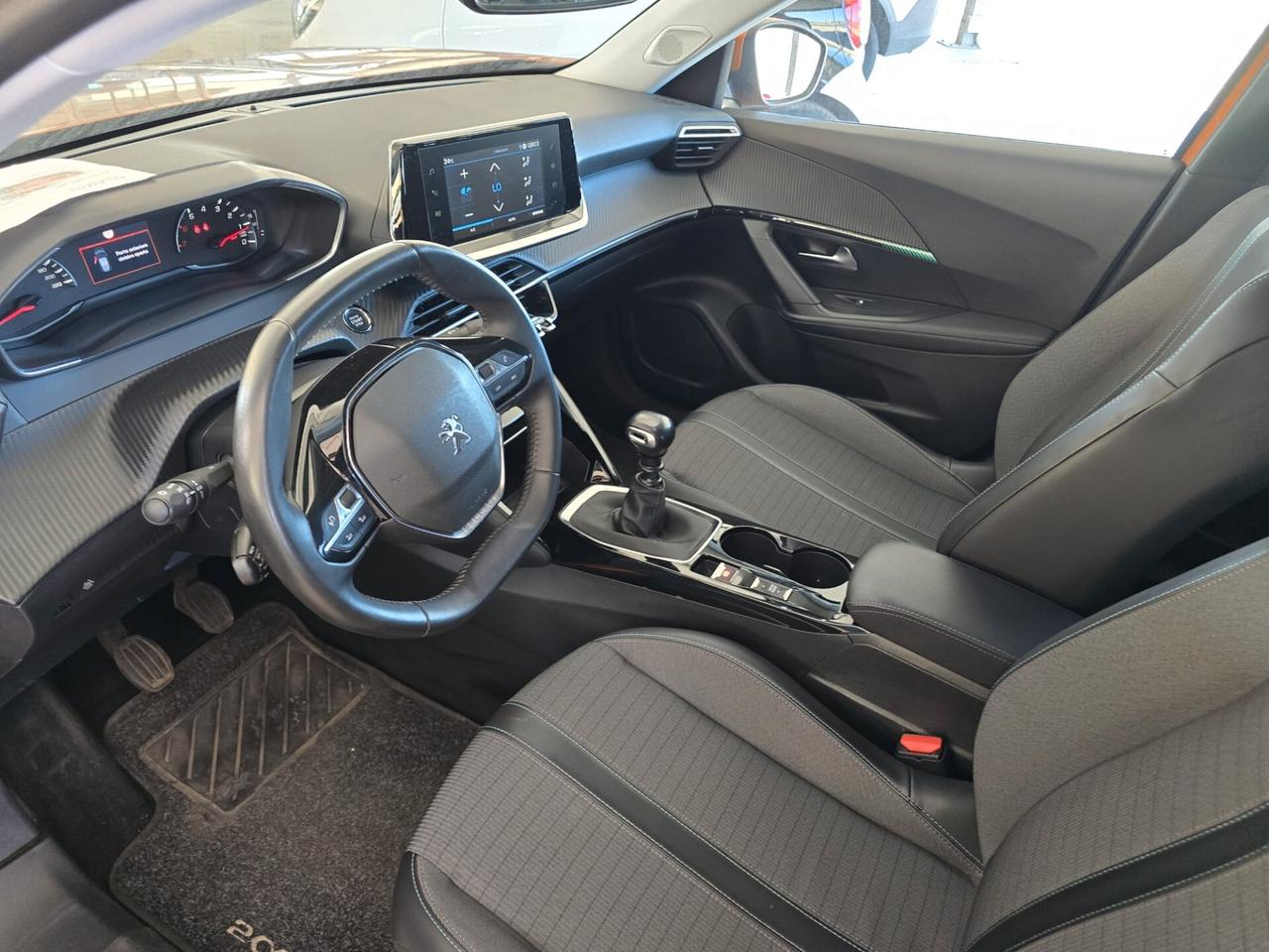 Peugeot 2008 PureTech 130 S&S GT - PARI AL NUOVO -