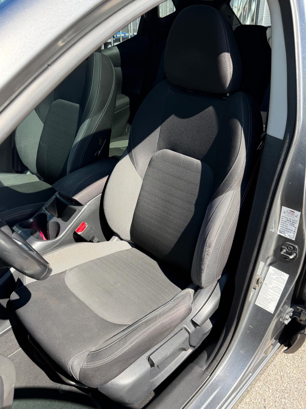 Nissan Qashqai 1.5 dCi N-Connecta