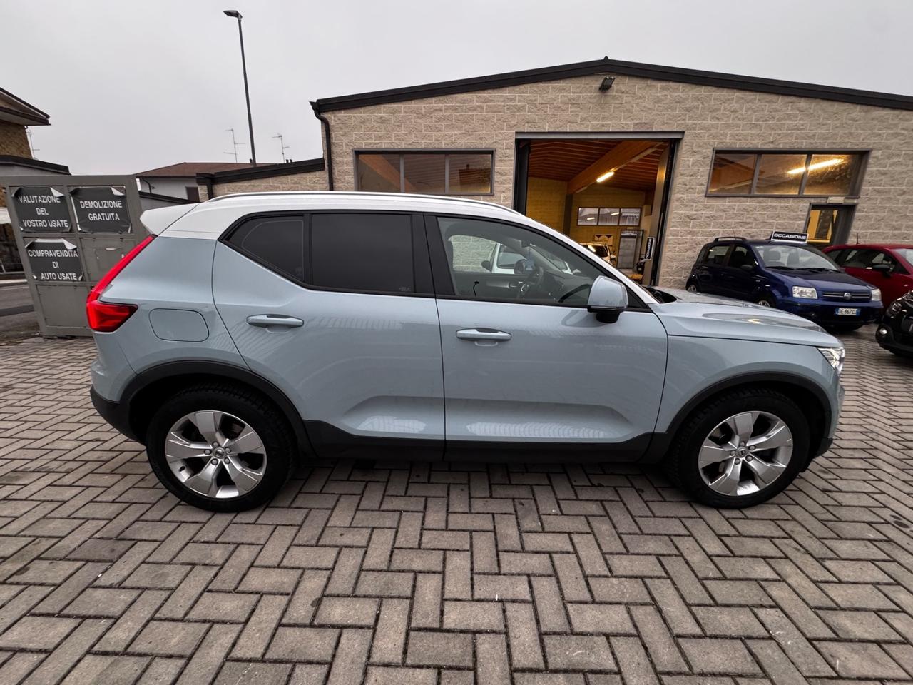 Volvo XC40 D4 AWD Geartronic Momentum