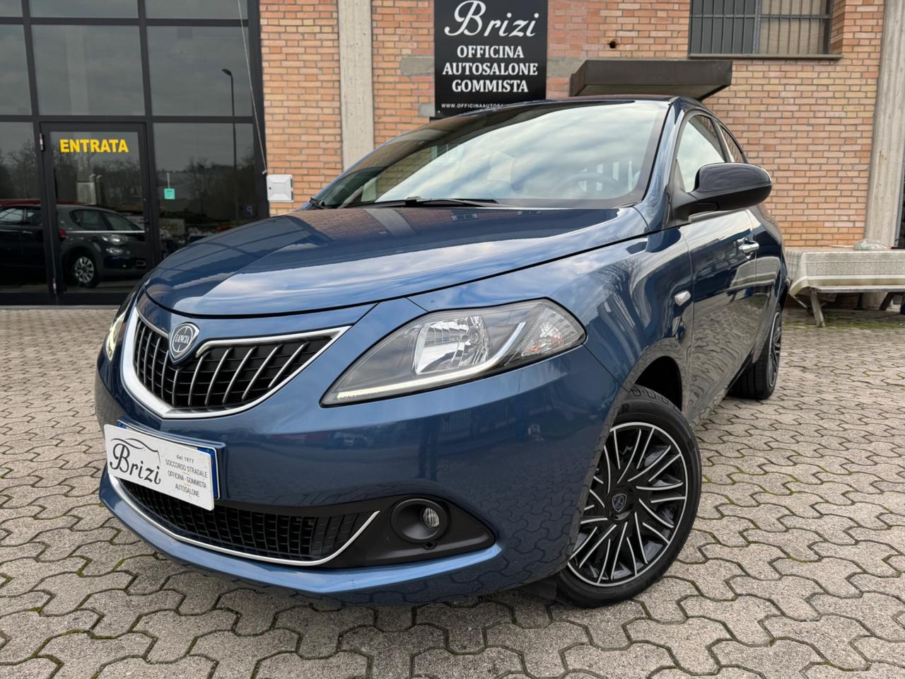 Lancia Ypsilon 1.0 FireFly 5 porte S&S Hybryd Gold