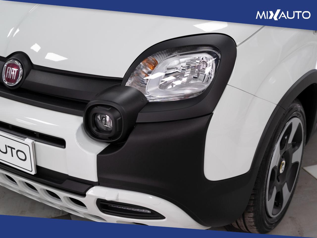 Fiat Panda Pandina Cross 1.0 Firefly Hybrid S&S 70CV