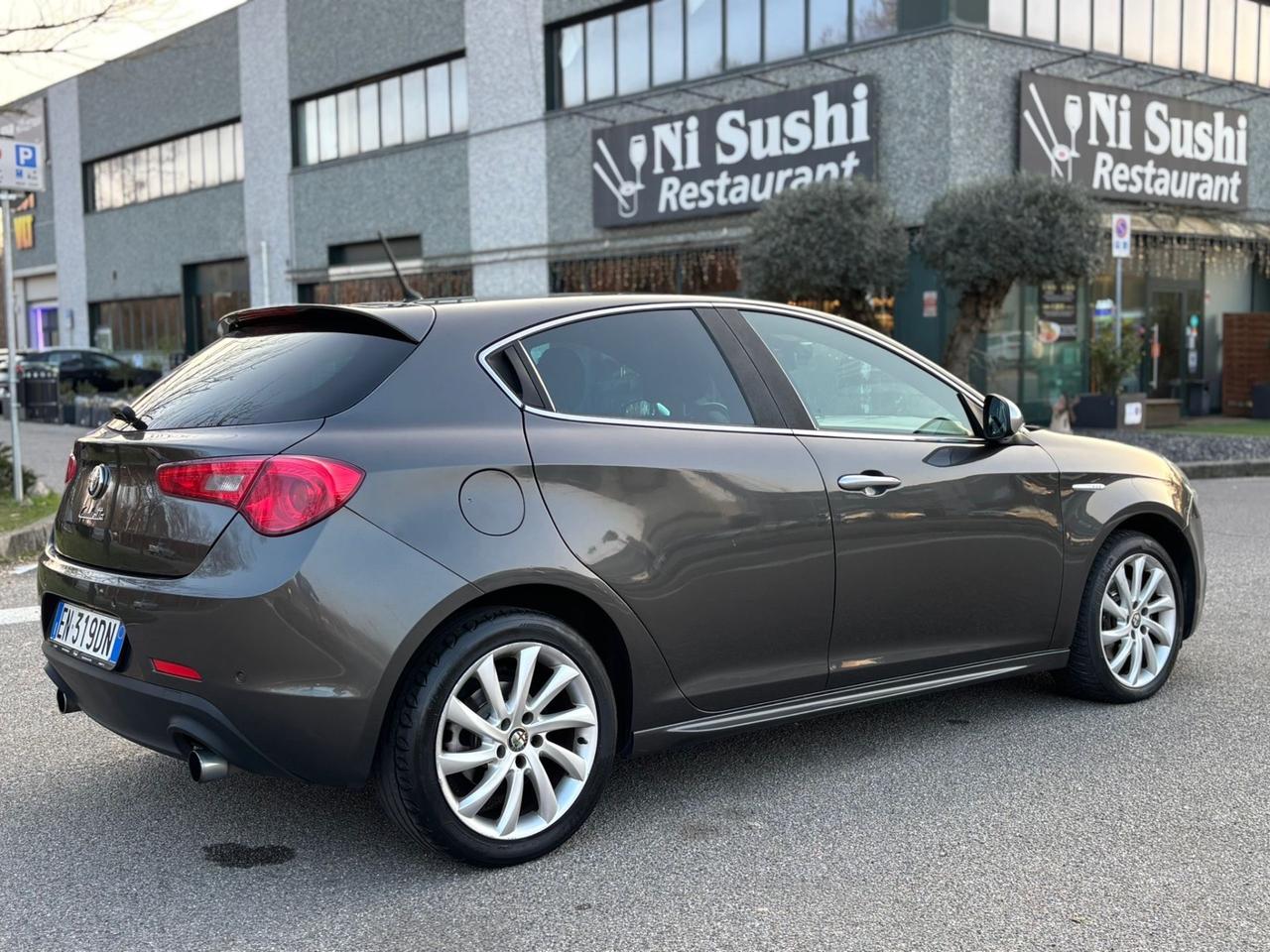 Alfa Romeo Giulietta 2.0 JTDm-2 140 CV Distinctive