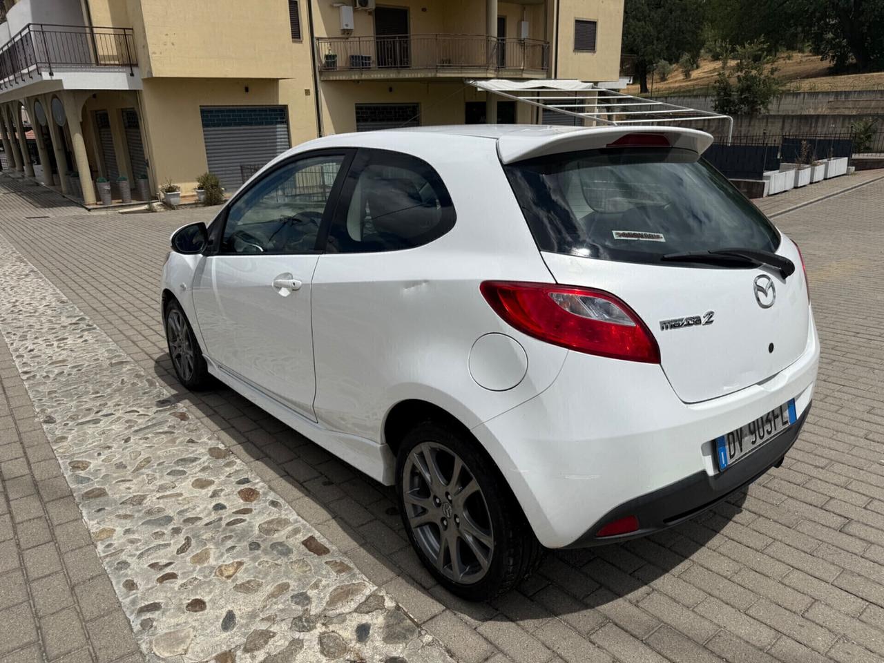 Mazda2 1.3 16V 86CV neopatentato