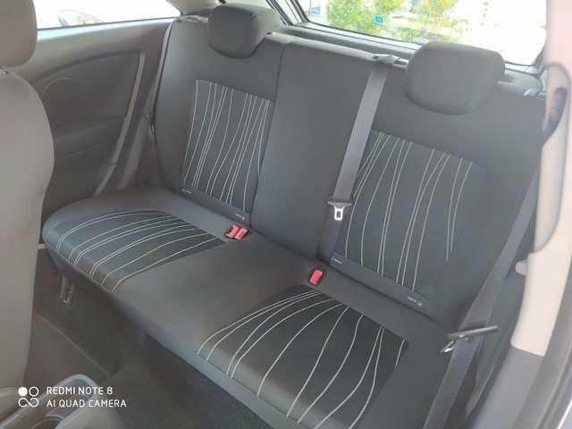 Opel Corsa Corsa IV 2010 3p 1.0 Edition