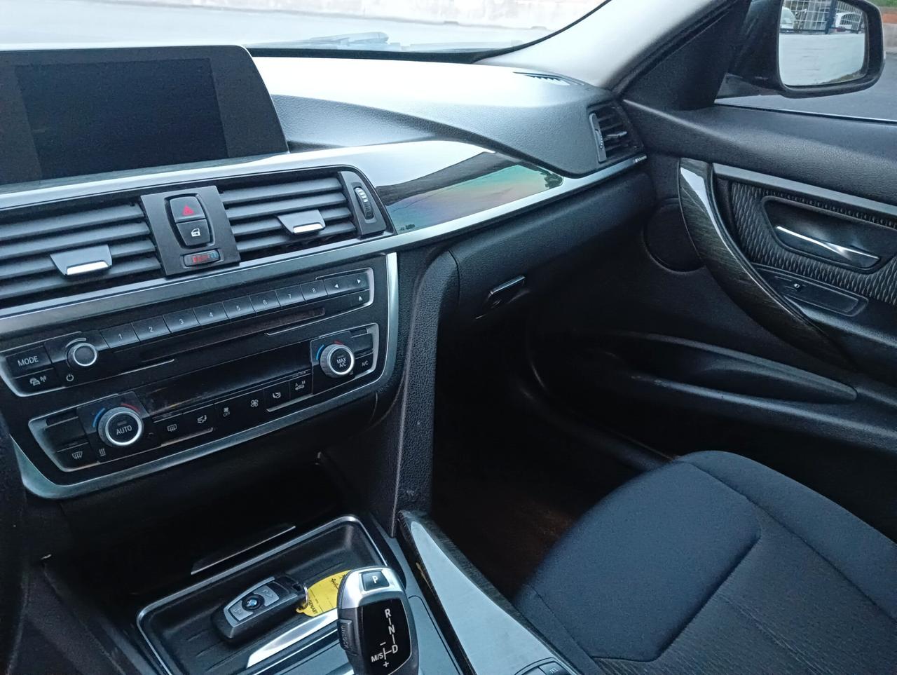 Bmw 318 318d Touring Luxury