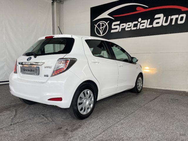 TOYOTA Yaris 1.5 Hybrid lounge 71000km