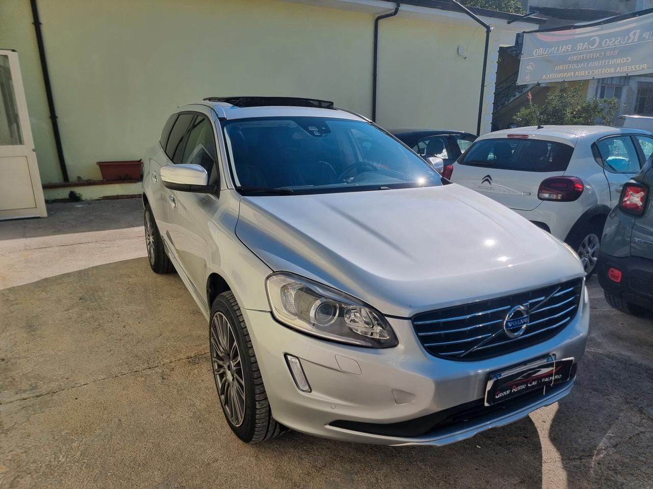 Volvo XC 60 XC60 D5 AWD Momentum