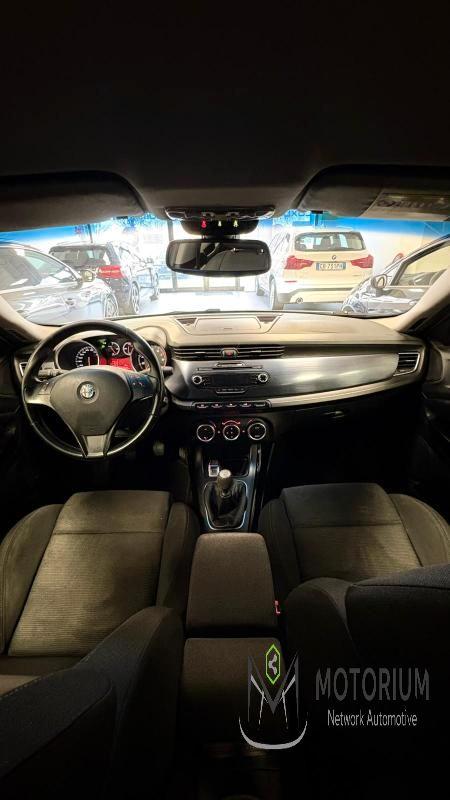 Alfa Romeo giulietta giulietta (2010-21)
