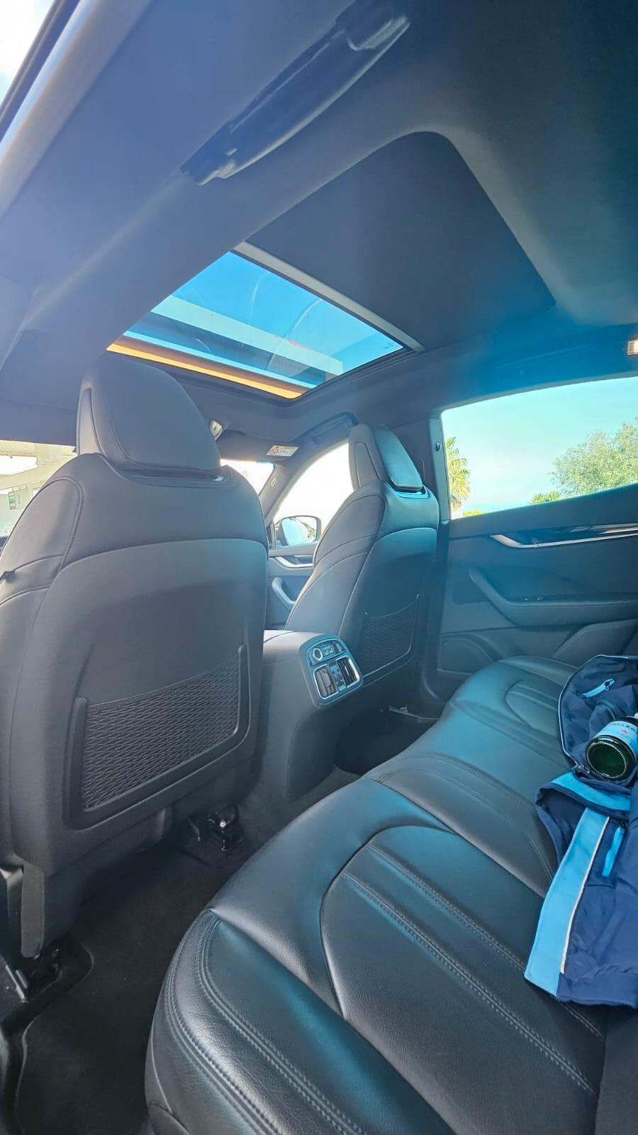 Maserati Levante Q4 gransport FULL OPTIONAL