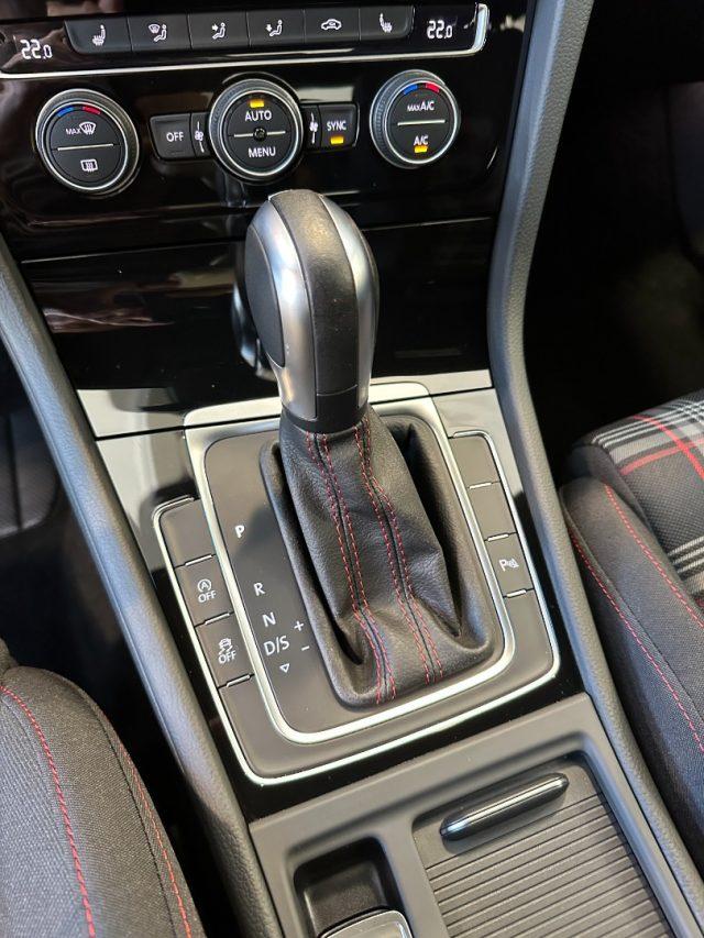 VOLKSWAGEN Golf GTI Performance 2.0 245 CV TSI DSG - 19" - LED