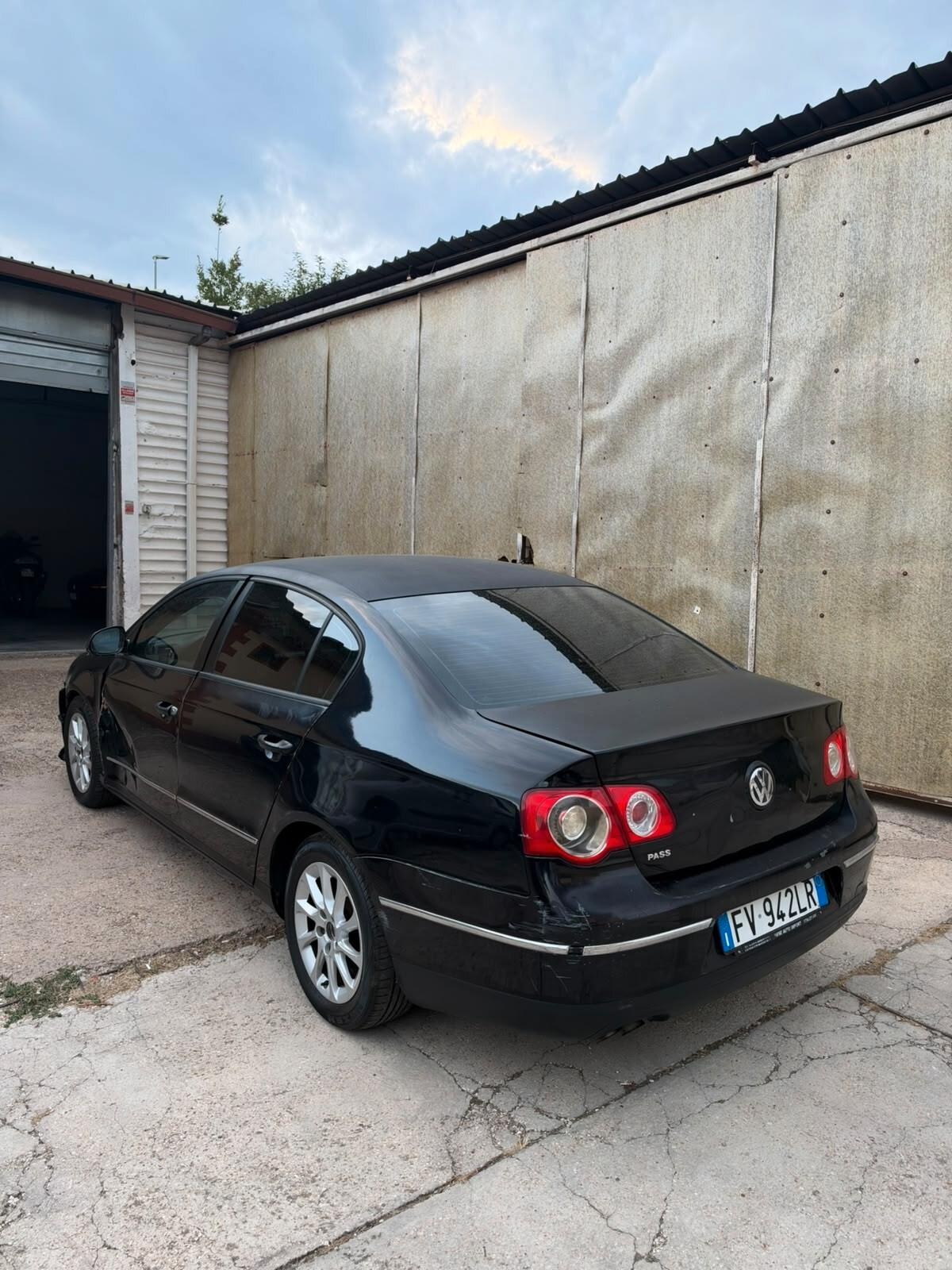 Volkswagen Passat 2.0 16V TDI Sportline 140 cv, MARCIANTE, MOTORE SOSTITUITO, OK NEOPATENTATI, CARROZZERIA COME DA FOTO