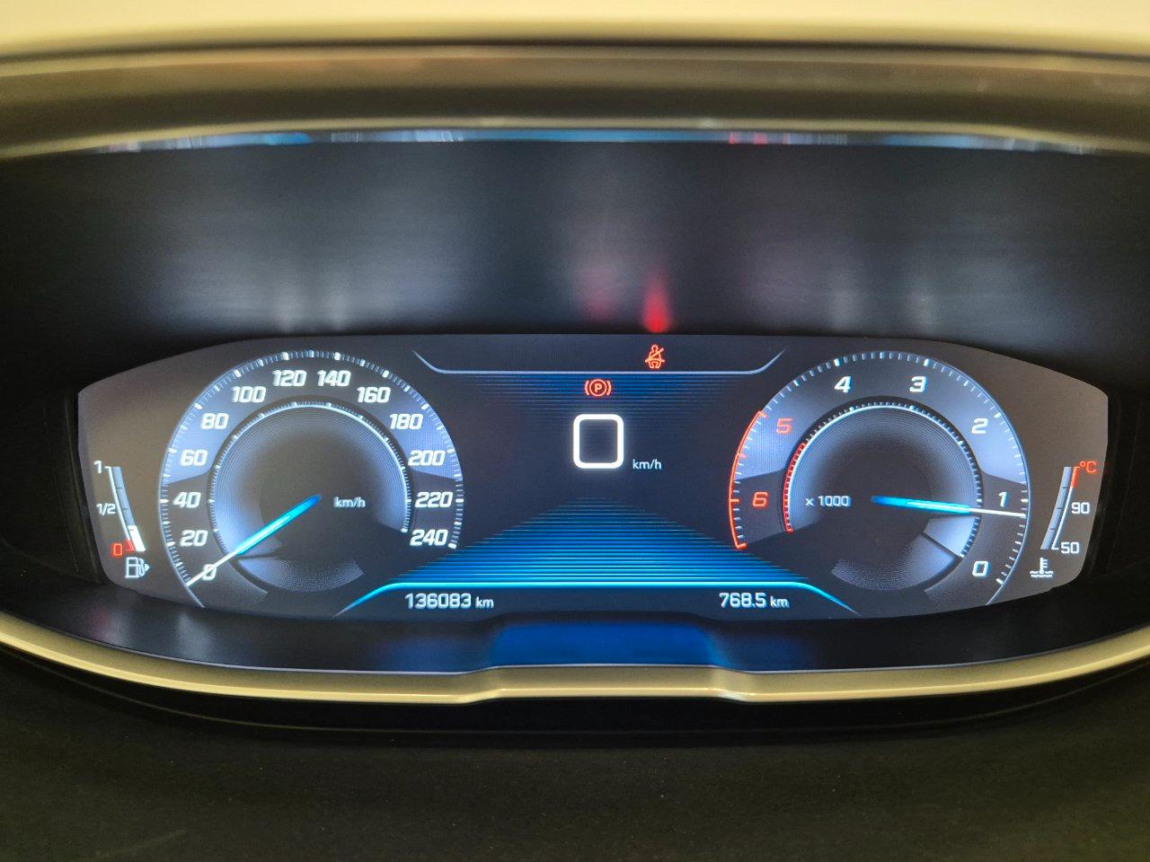 Peugeot 3008 1.6 bluehdi Access 120cv - UNIPROPRIETARIO - NEOPATENTATI - Sens. Park. - Cruise/Lim