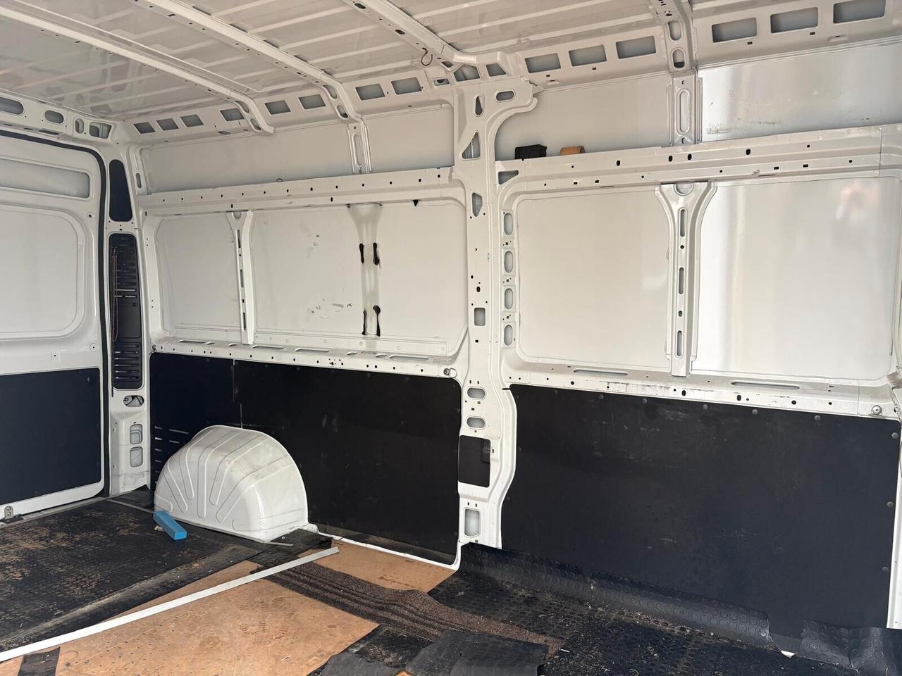 Peugeot Boxer 35 2.2 BlueHDi 140 PLM-TM L3 H2 SPOTICAR