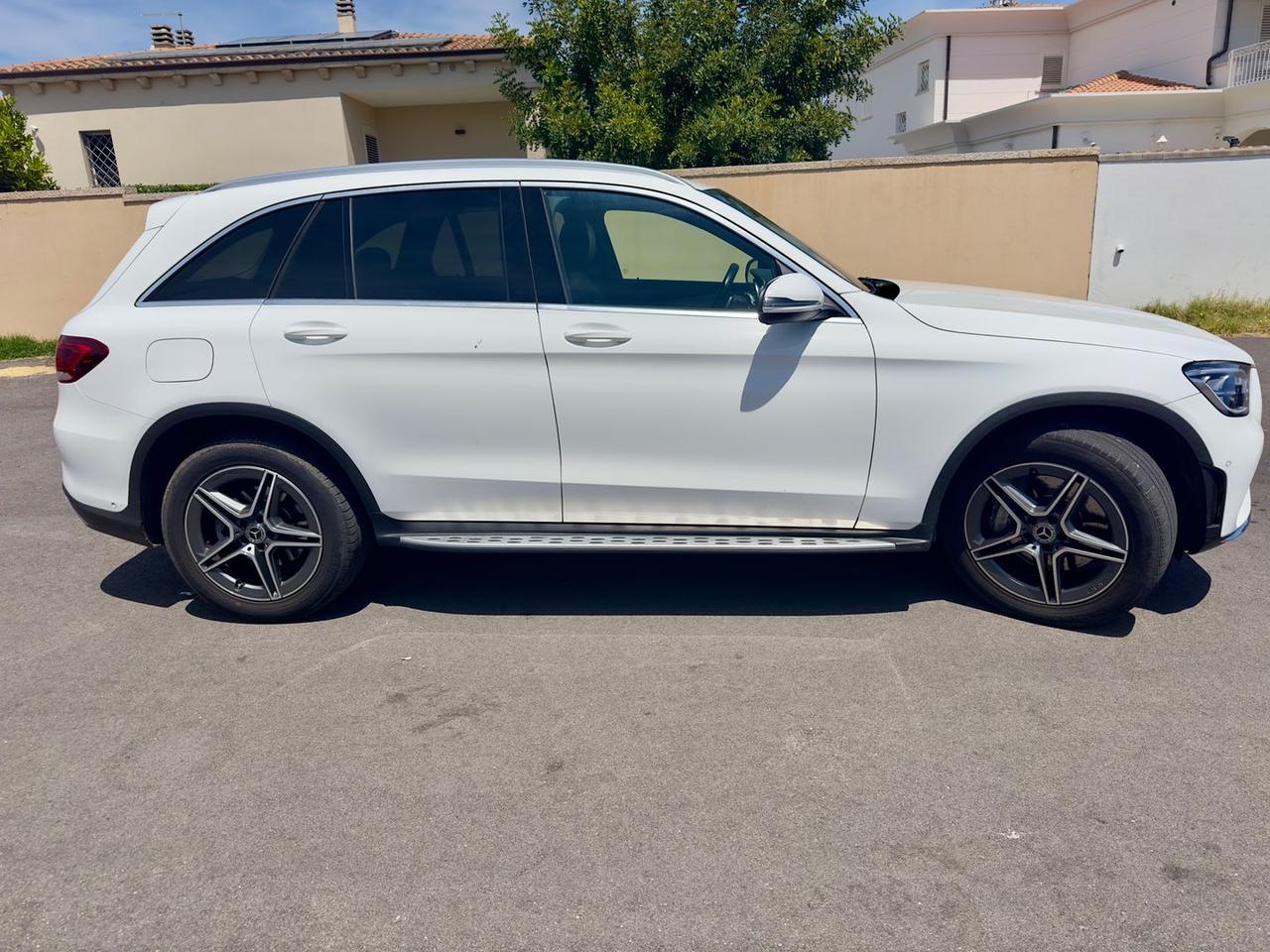 Mercedes-Benz GLC 220 D Premium