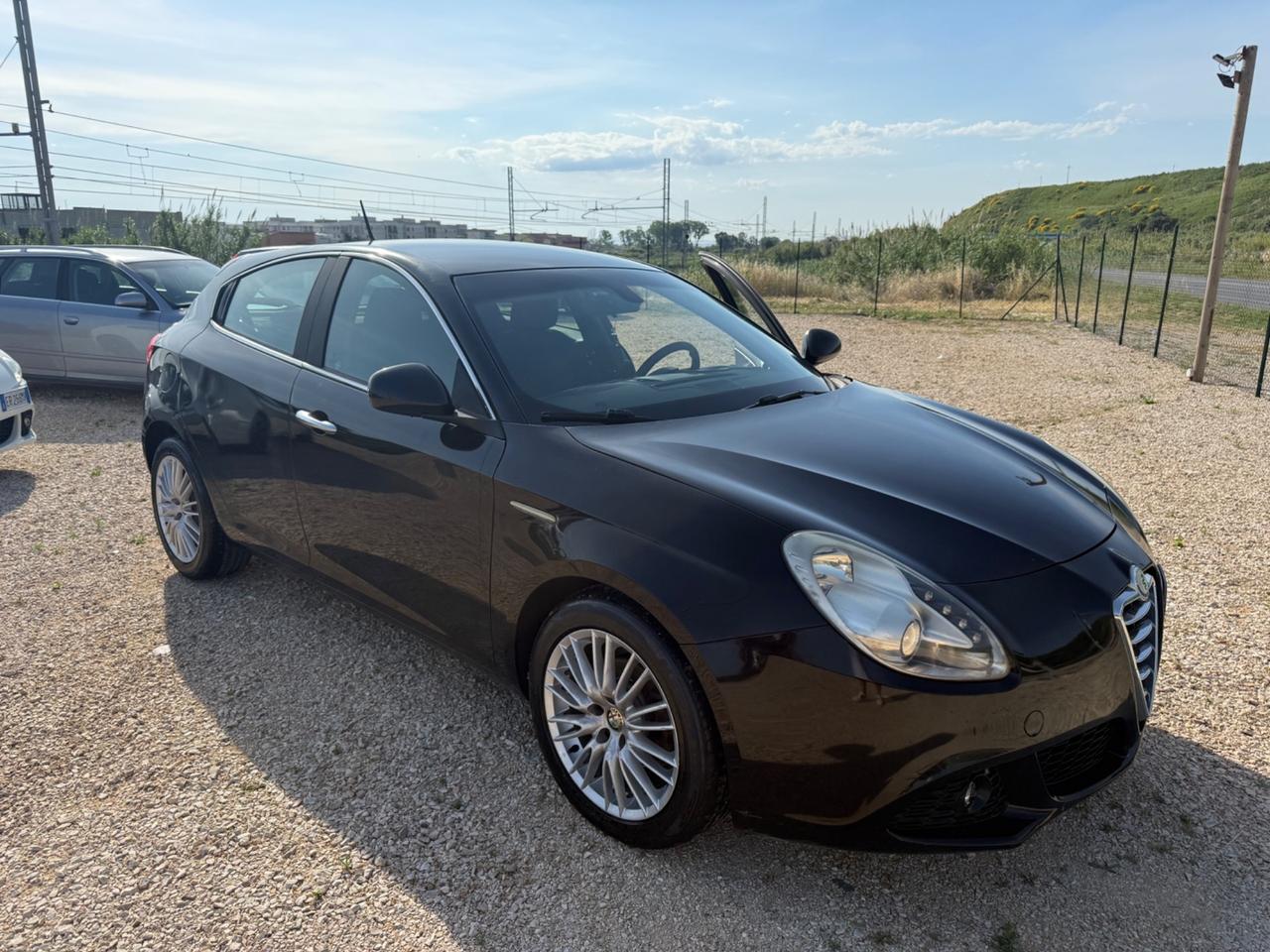 Alfa Romeo Giulietta 1.6 JTDm-2 105 CV 3.999€ PERMUTE