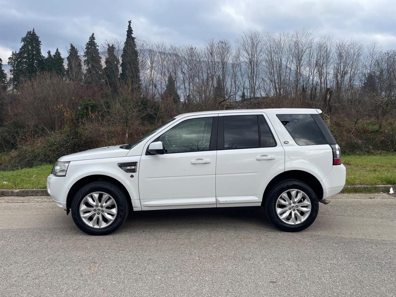 Land Rover Freelander 2.2 TD4 S.W. SE