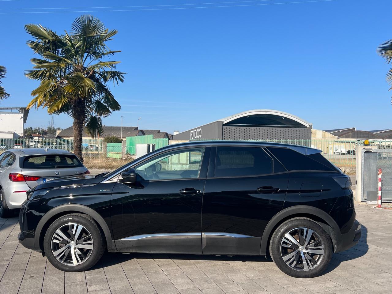 Peugeot 3008 Hybrid 225 e-EAT8 Allure FINANZIABILE
