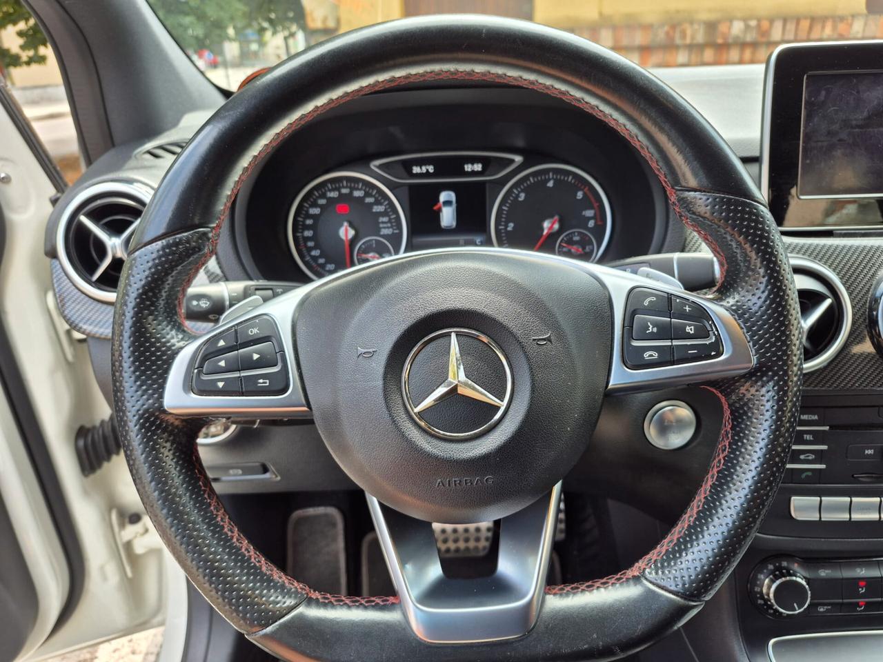 Mercedes B 200 d Automatic PACK AMG