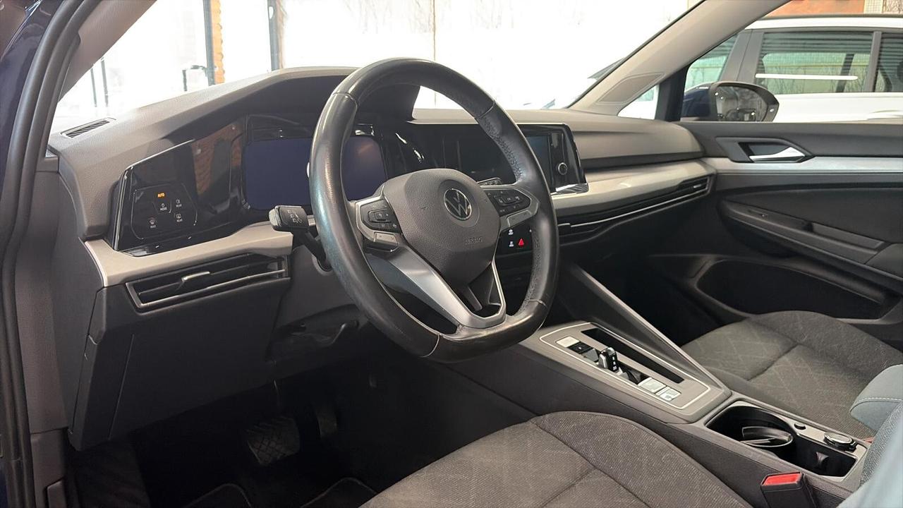 Volkswagen Golf 1.5 eTSI 130 CV EVO ACT DSG R-Line