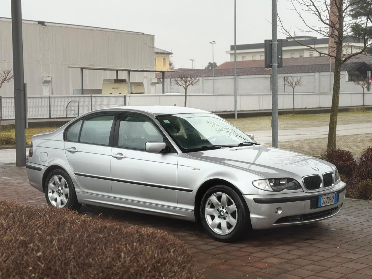 Bmw 320 320d turbodiesel cat 4 porte Futura