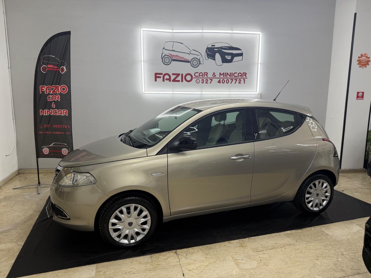 Lancia Ypsilon 1.2 69Cv