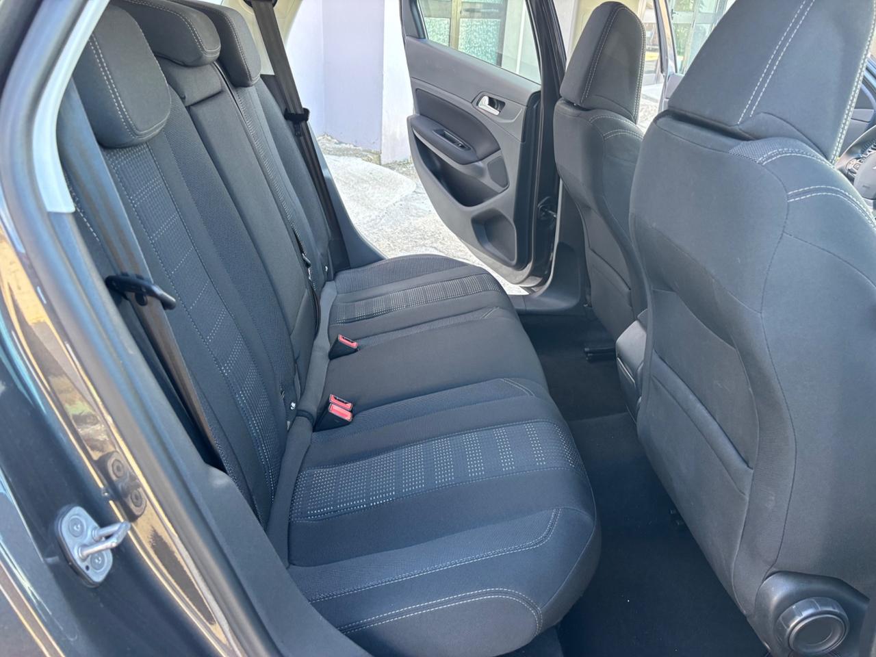 Peugeot 308 BlueHDi 120 S&S EAT6 SW Allure