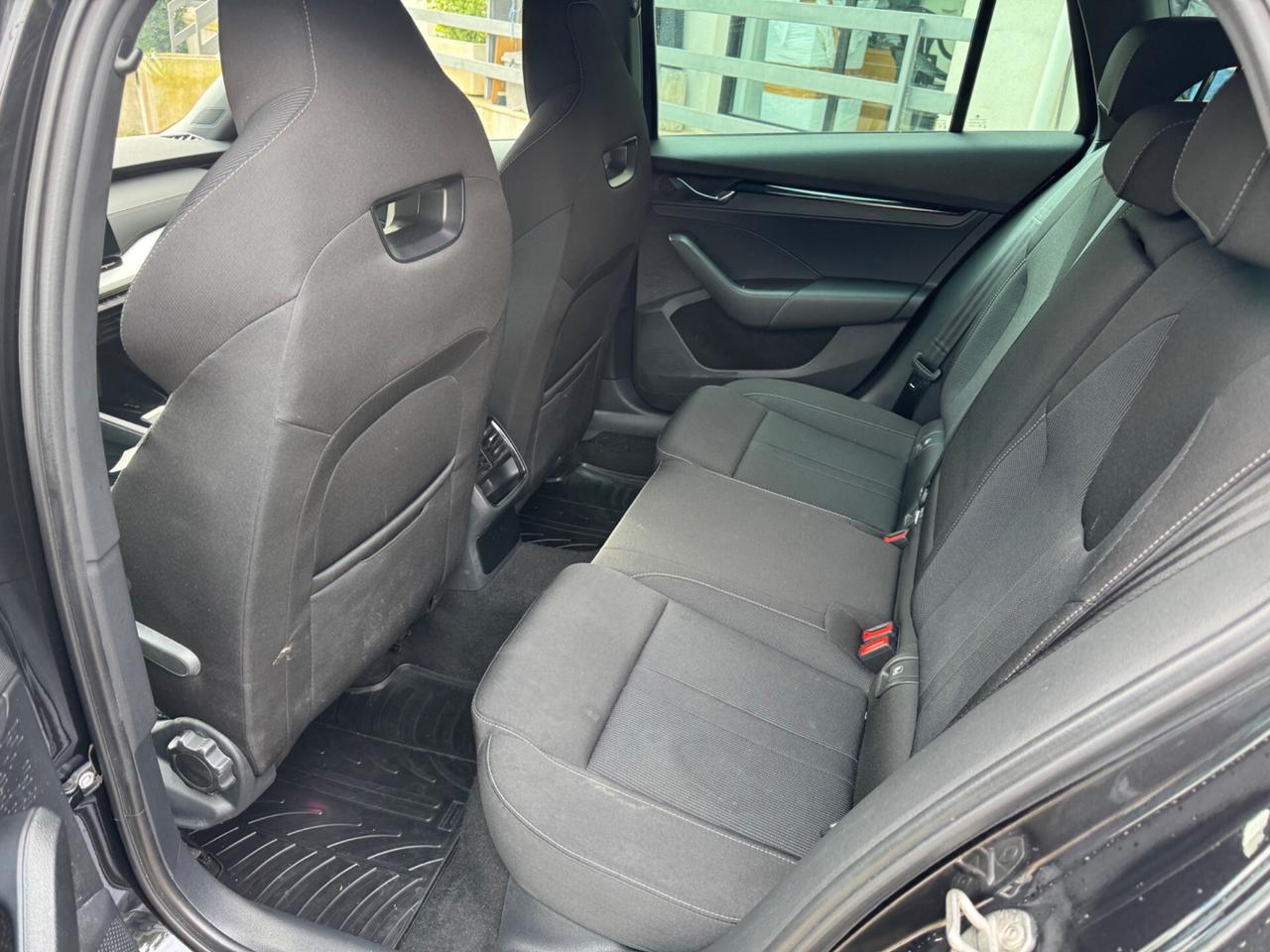 Skoda Octavia 2.0 TDI - CERCHI 18 - FULL LED- 2021