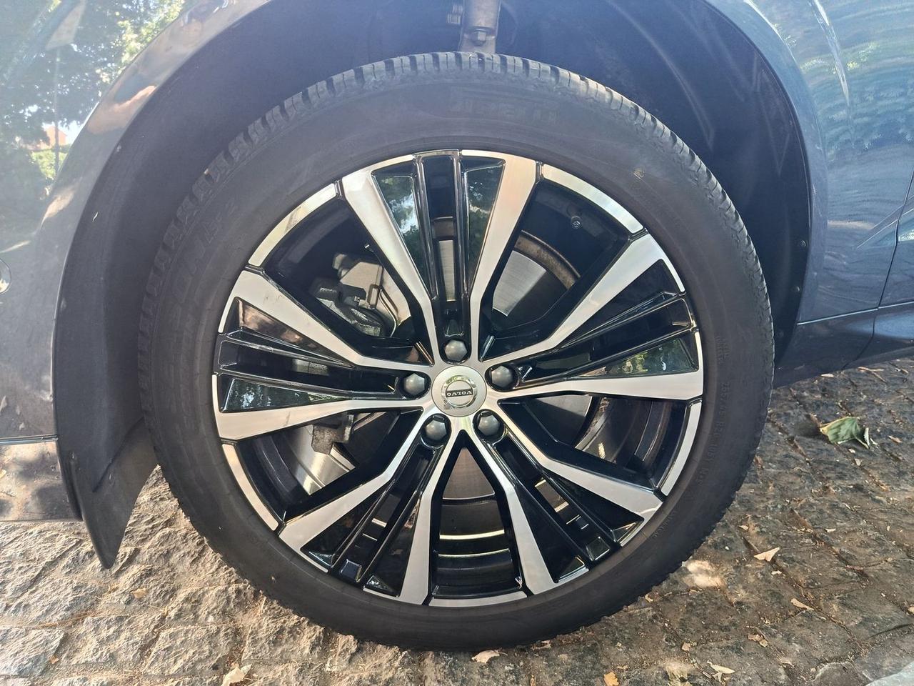 Volvo XC 60 Ultimate Dark 2.0 B4 MHEV #11036